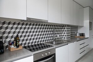 Căn hộ | Bếp riêng | Tủ lạnh, lò vi sóng, lò nướng, bếp nấu