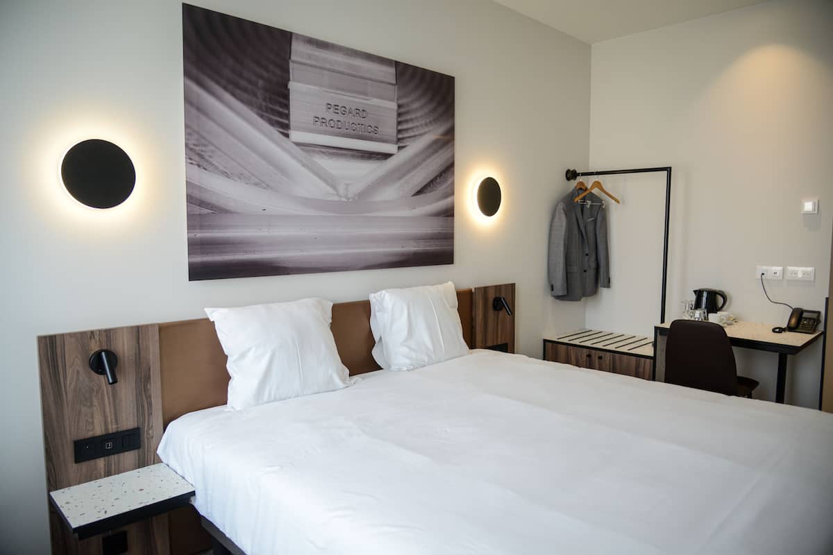 Comfort Double Room, 1 Katil Ratu (Queen), City View | Cadar kapas Mesir, peralatan tempat tidur premium, gebar bulu kapas