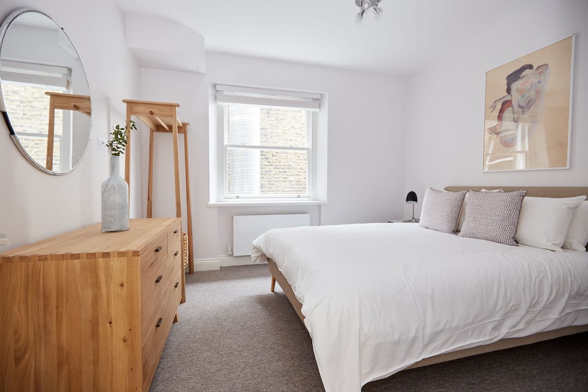 1 bedroom, premium bedding, Select Comfort beds, individually decorated