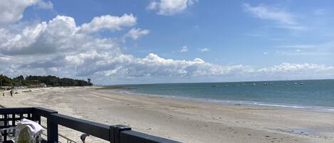 Vlak bij het strand