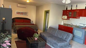 1 chambre, Wi-Fi gratuit, draps fournis