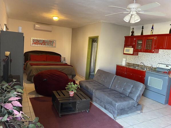 1 chambre, accès au Wi-Fi (inclus), literie fournie