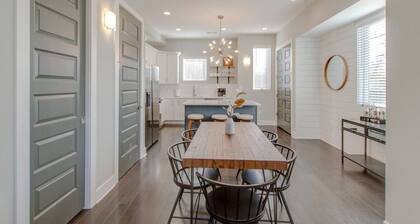 Luxury Townhome - Rooftop Terrace - Super Nice