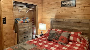 1 bedroom, iron/ironing board, WiFi