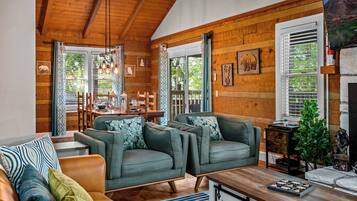 TV connectée, cheminée, jeux vidéo, baby-foot