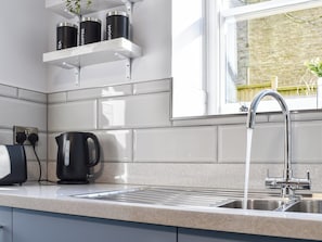 Dishwasher, highchair - 2 bedroom accommodation in Buxton (Buxton)