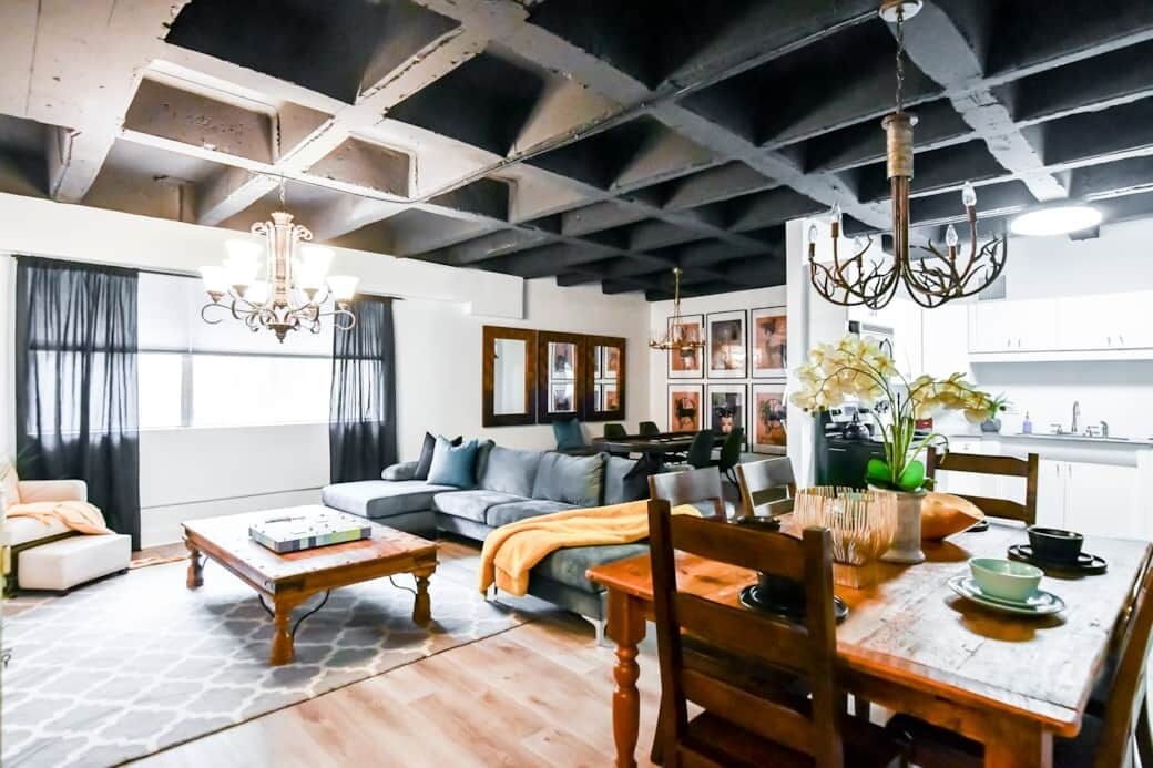 🅽🅾🅷🅾🆃🅴🅻 | Grand 2BD + Pet Friendly Apt 111 |
