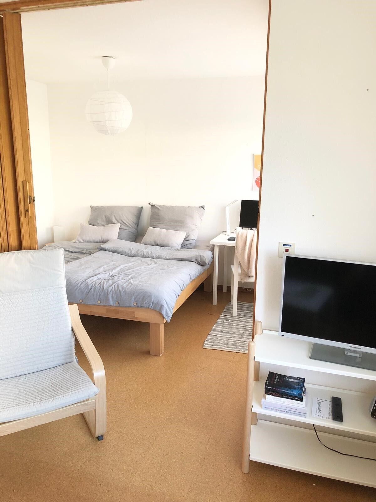 1 chambre, fer et planche à repasser, lit parapluie, Wi-Fi gratuit