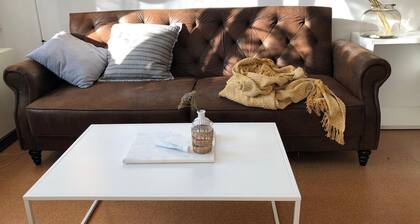 Modern and cozy small apartment centrally located and close to the beach