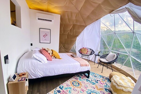 1 quarto, escrivaninha, Wi-Fi de cortesia, roupa de cama