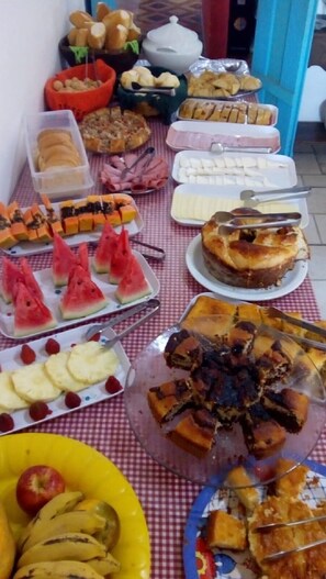 Desayuno buffet incluido todos los días