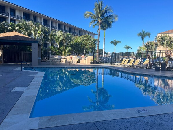 Outdoor pool, a heated pool - Prime South Kihei location, 2 BR, 2 BA, 4-minute walk to the beach (Kihei)