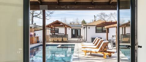 Piscine extérieure, piscine chauffée