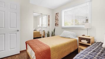 2 chambres, fer et planche Ă  repasser, Wi-Fi gratuit, draps fournis