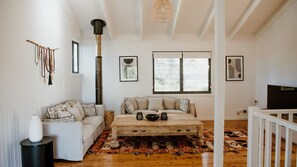 Smart TV - The Hideaway at Manyana (Manyana)