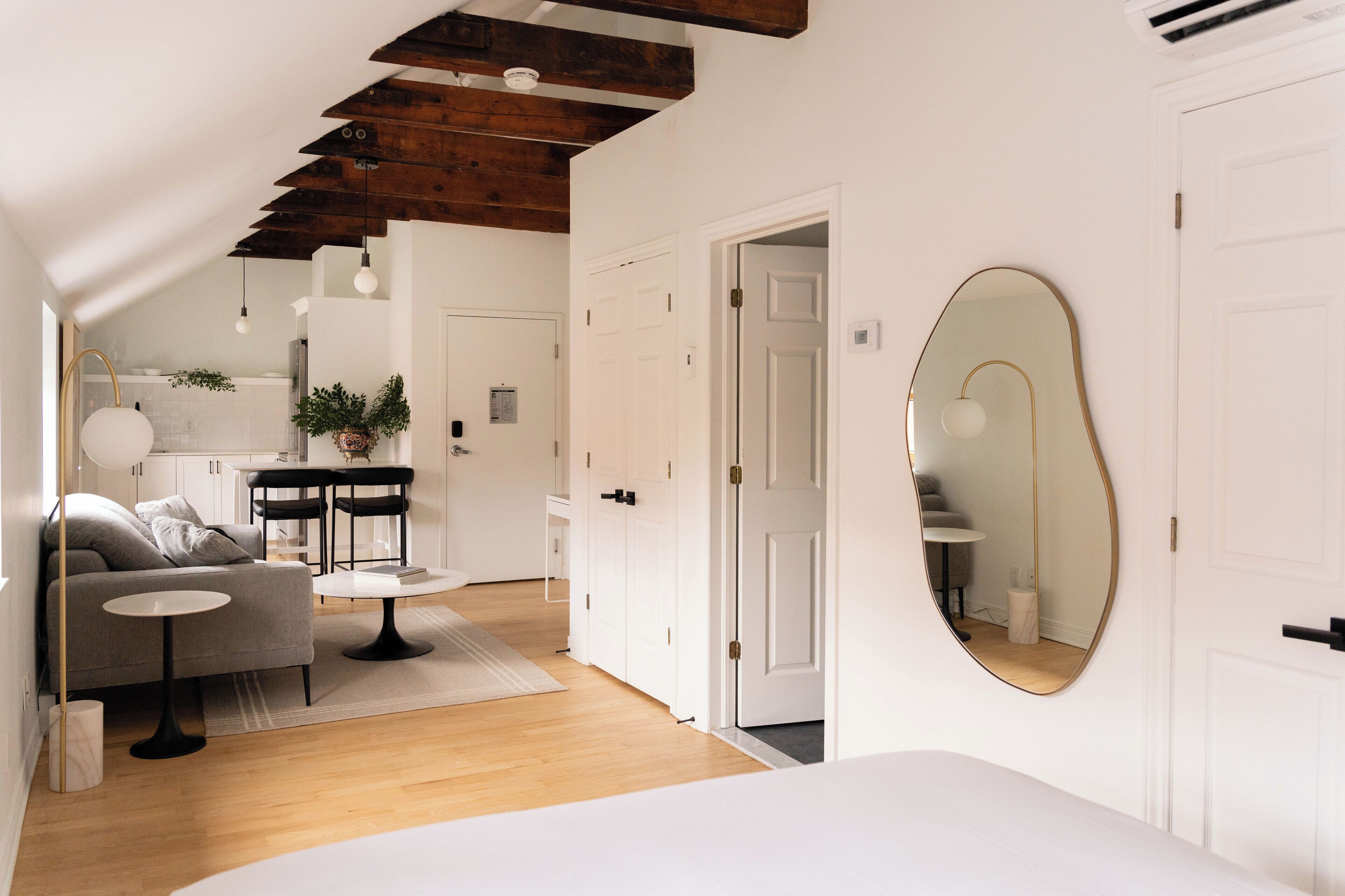 Televisor de 49 polzades amb canals digitals 