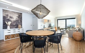 Dining - Apartment overlooking the sea and Golf Links La Hacienda (San Roque)