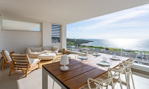 Apartment overlooking the sea and Golf Links La Hacienda