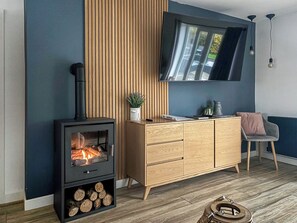 Interior - Picked for its tranquil location, private hot tub and views over the meadows. (Gelli, near Narberth)