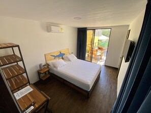 Maison Deluxe | Literie de qualité, lit avec matelas en mousse à mémoire, coffre-fort