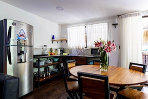 Deluxe House | Dining room - Shark Town Mal Pais (Cóbano)