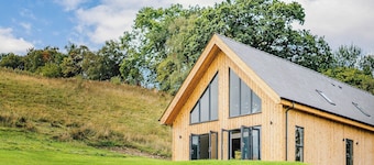 4 bedroom accommodation in Carno