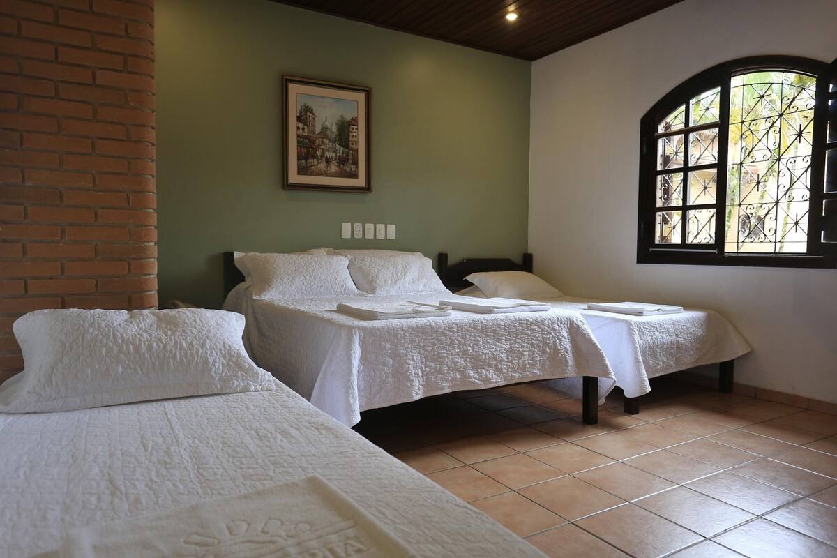 In-room safe, free WiFi, bed sheets