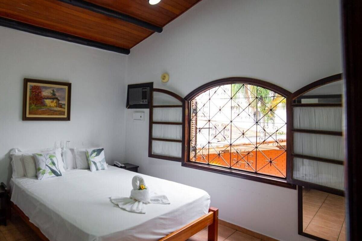 In-room safe, free WiFi, bed sheets