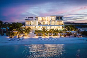 Exterior - Villa PM TCI, a 30,000sq/ft Mansion, Fully Staffed, includes Chef, Sleeps 18+ppl (Caicos Islands)