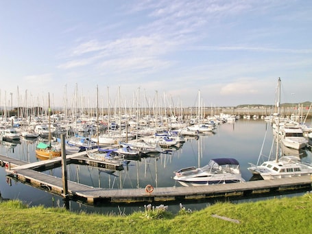 Marina. 1 bedroom accommodation in Girvan