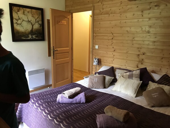 1 soverom, strykejern/-brett, reiseseng for barn og wi-fi (inkludert)