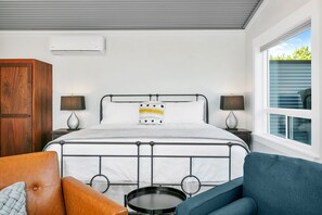 1 chambre, fer et planche à repasser, accès au Wi-Fi (inclus)