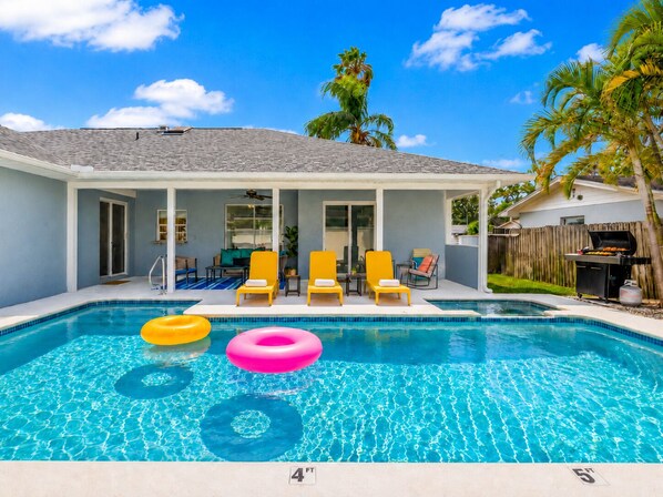 Outdoor pool, a heated pool