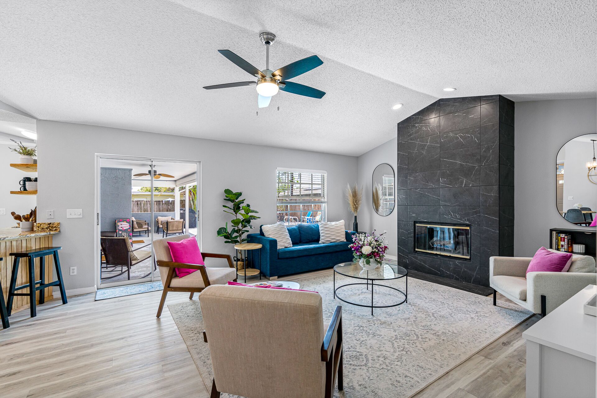 Älytelevisio, kirjoja