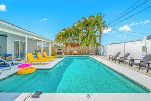 Outdoor pool, a heated pool