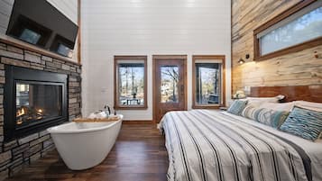 1 bedroom, desk, WiFi (free), bed sheets