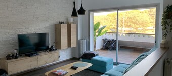 Apartment in guarded residence overlooking swimming pool