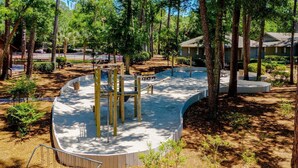 Property grounds - The Town Houses at Carolina Club (Hilton Head Island)