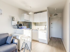 TV - Studio Mercant - Welkeys (Deauville)