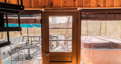 Whispering Waters A-frame (Hocking Hills Area)