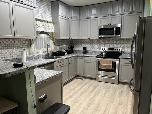 1400 Square feet of space, isolate in  three acres lot.