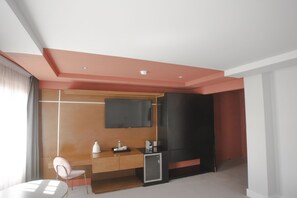 Literie de qualité supérieure, surmatelas, minibar