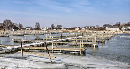 Condo w/ Balcony, Dock & Access to Lake Erie