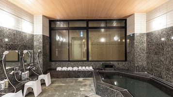 Baño termal público