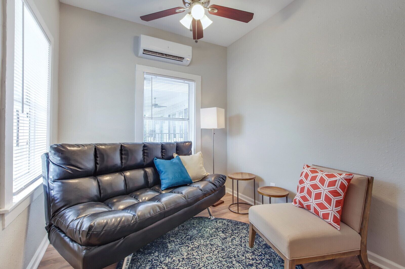 Free Parking- Fully-Equipped kitchen -50% OFF-Furnished 2BR-1BTH Monthly Rental 
