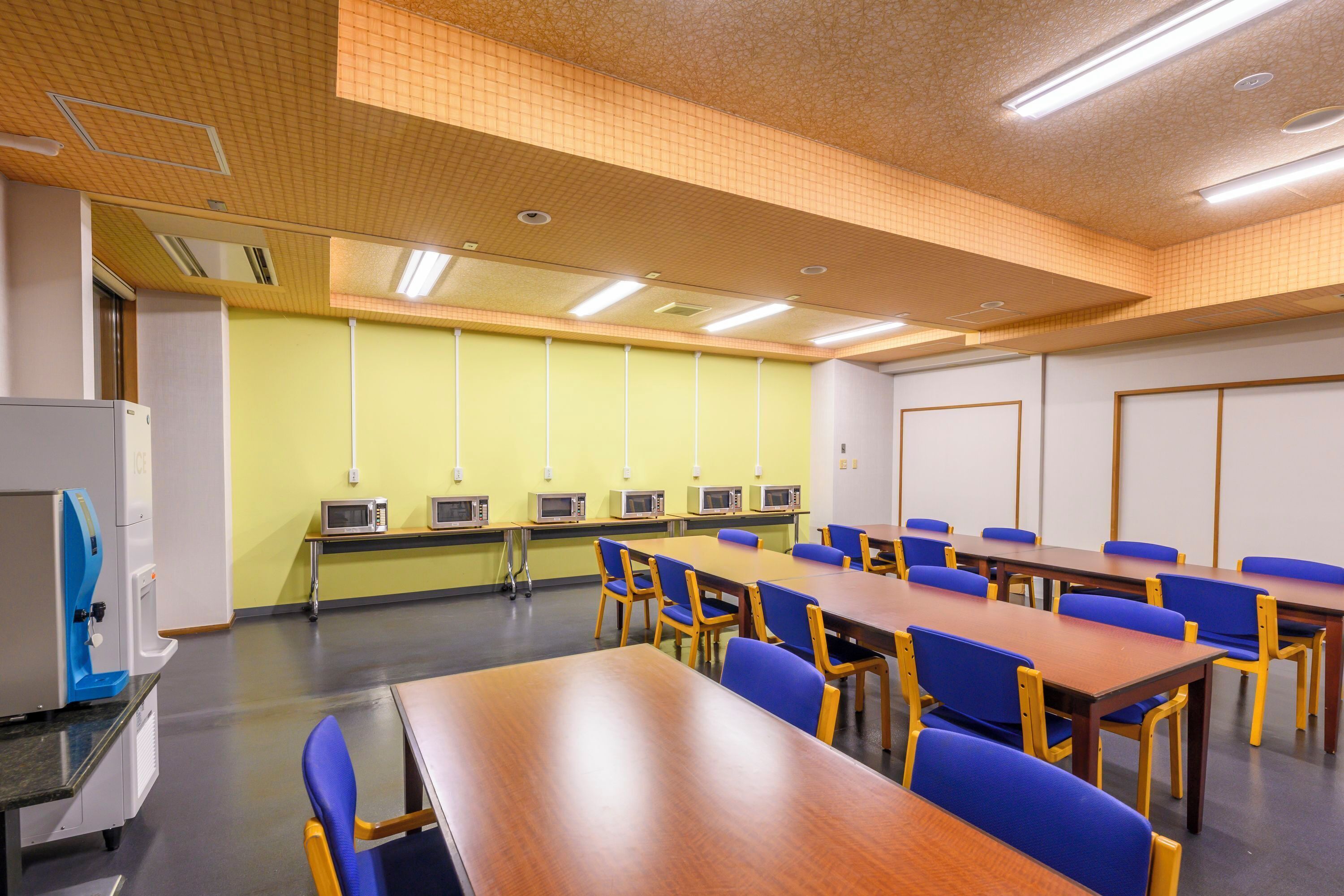 Daily to-go breakfast (JPY 900 per person)