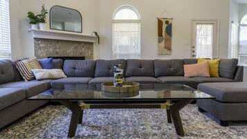 Smart-TV, BĂŒcher, Streaming-Dienste