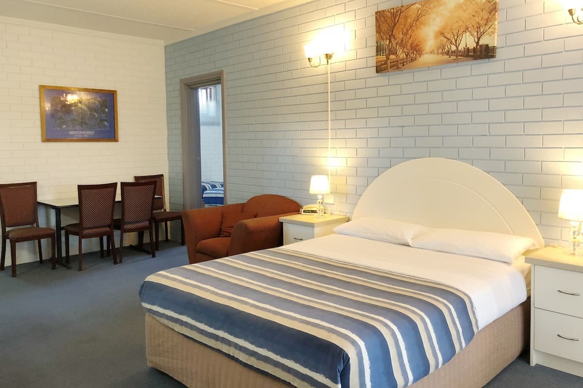 Familie suite | Een bureau, gratis wifi, beddengoed, rolstoeltoegankelijk