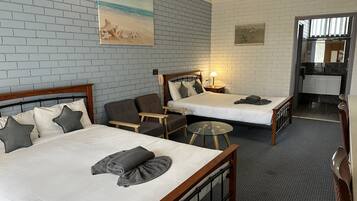 Senior Room | Desk, free WiFi, bed sheets, wheelchair access