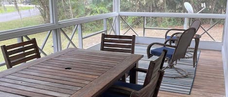Outdoor dining